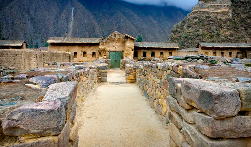 Tour del Valle Sagrado y Viaje hacia Aguas Calientes